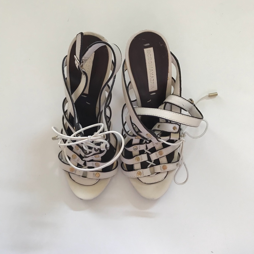BCBG MAXZARIA sandals